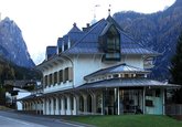 Geschft und Wohnung Kraler in Toblach